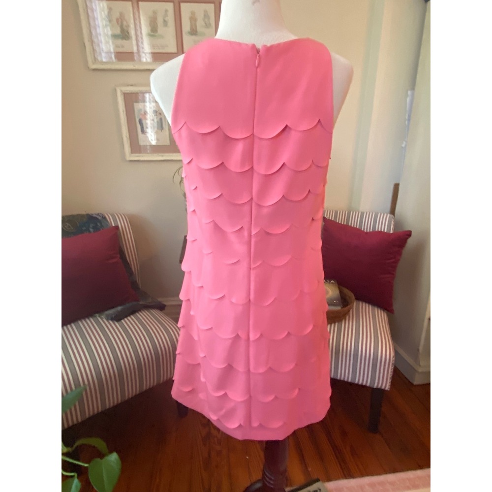 White House Black Market Pink Scalloped Tiered Petal Shift Dress Sz 2 party - Picture 8 of 8